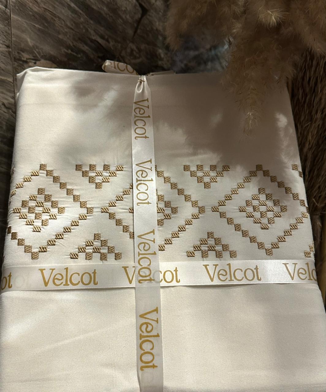Loom Bedsheet