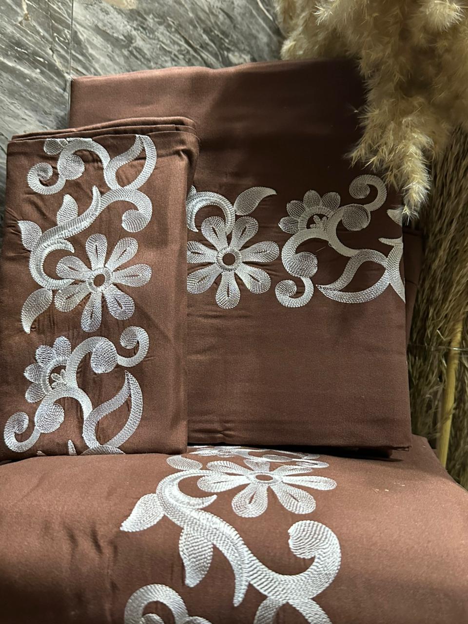 sofia Duvet set